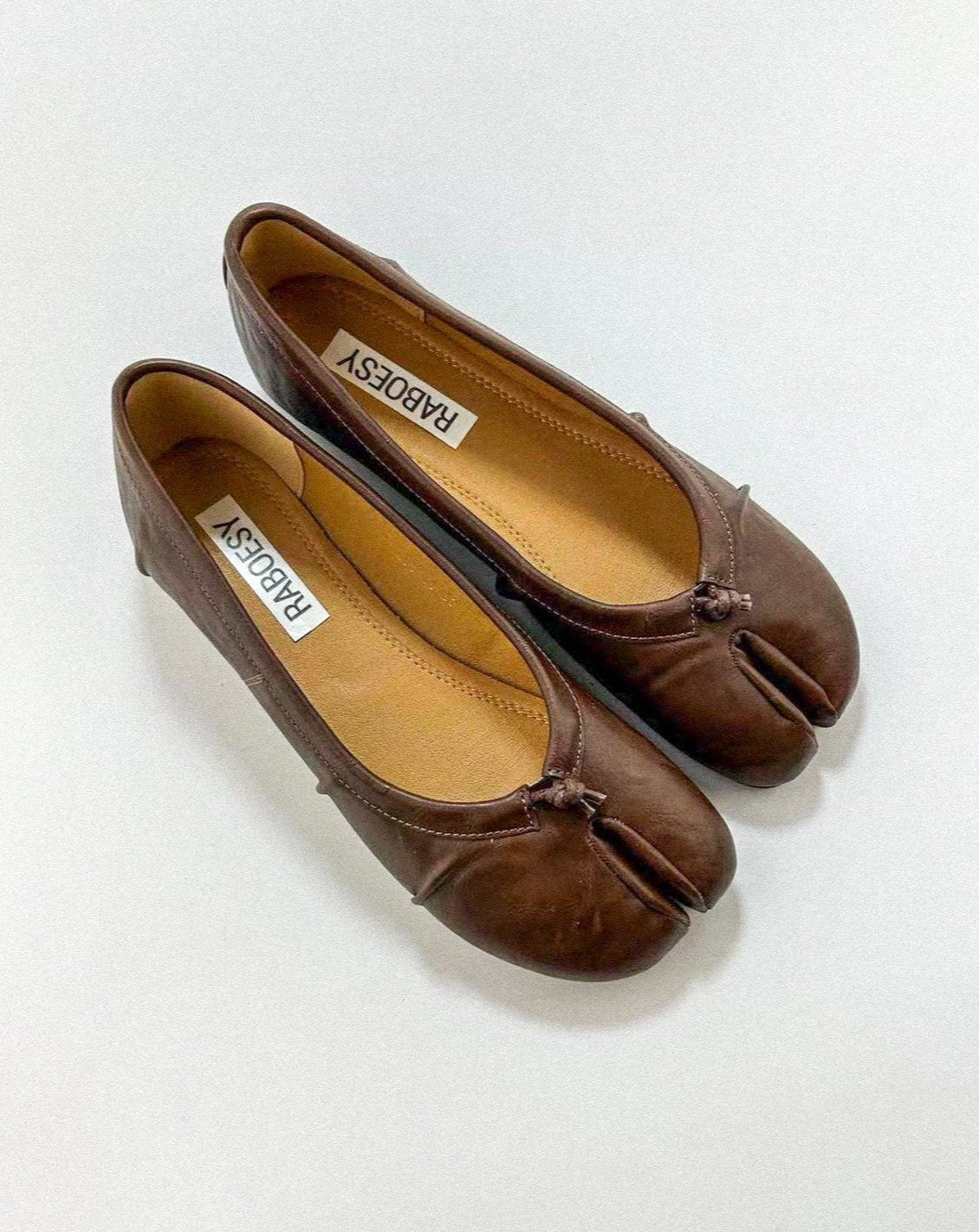 Wrinkles Tabi Ballet Flats