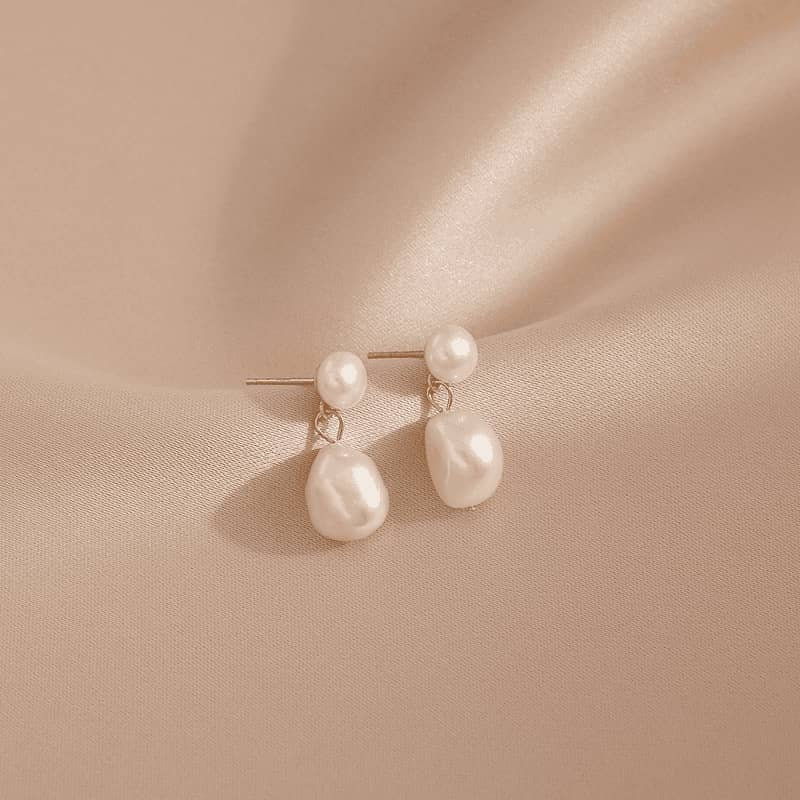 Bold Pearl Drop Earrings