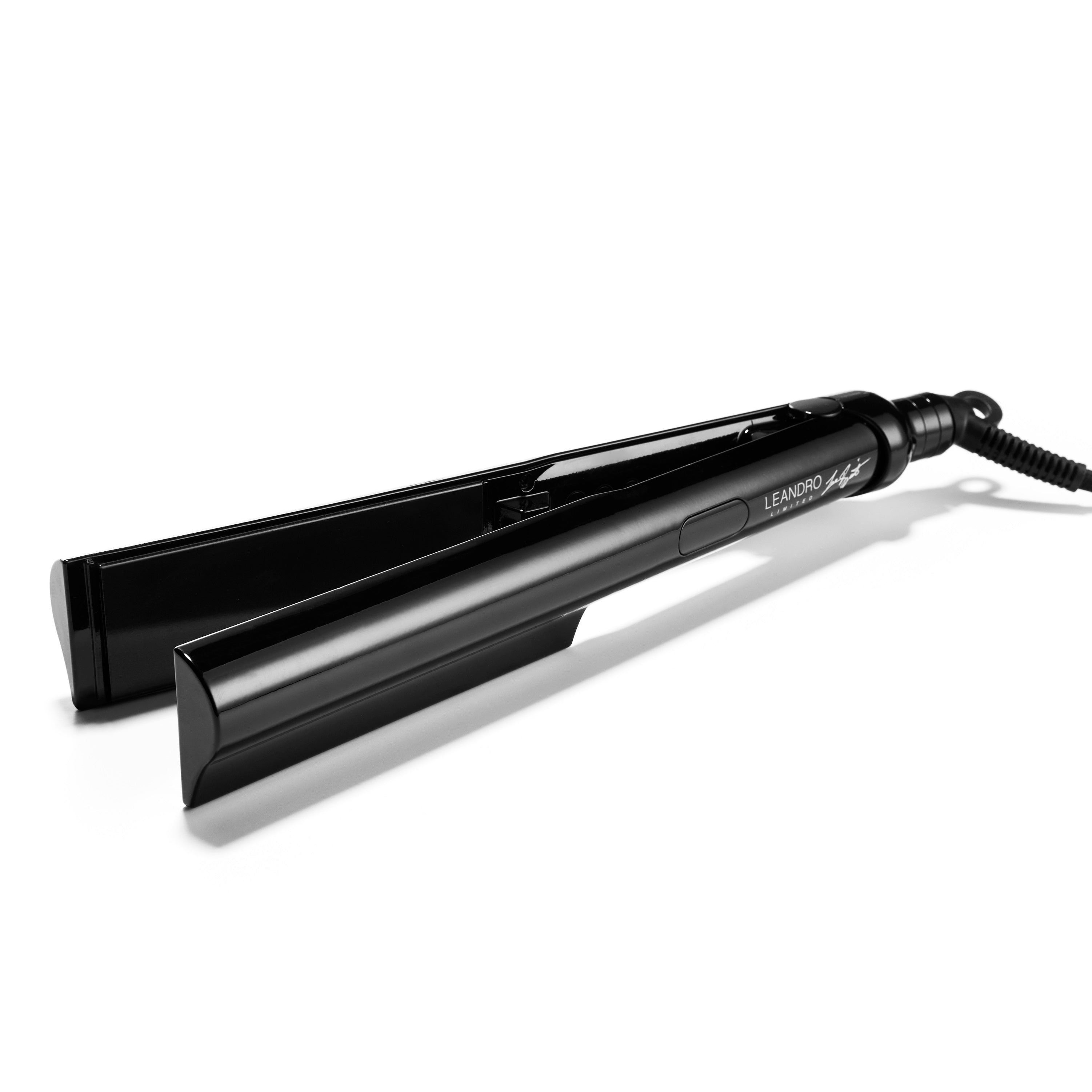 BaBylissPRO Leandro Limited Rootreacher 1.5" Flat Iron