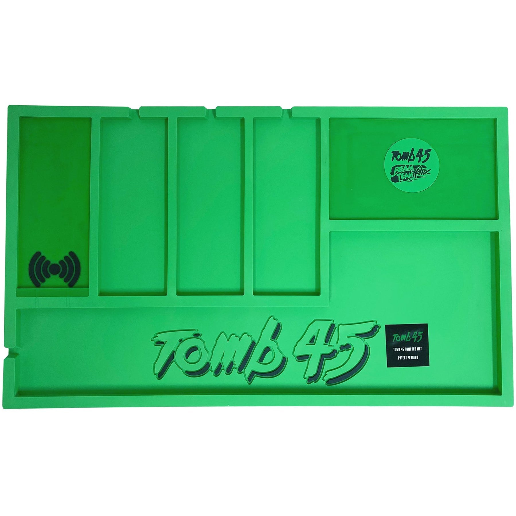 Tomb45 Powered Wireless Clipper Charging Organizing Mat - Green